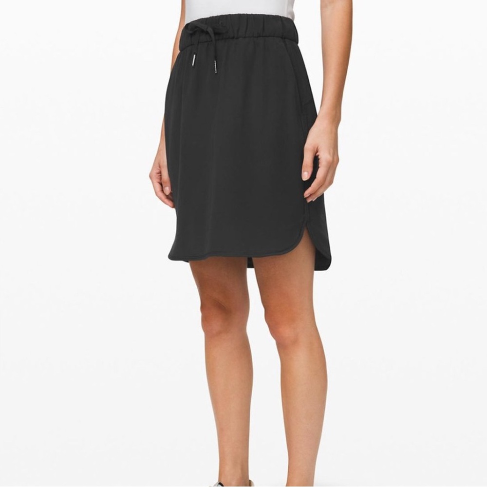 Lululemon Black Elastic Waistband active skirt